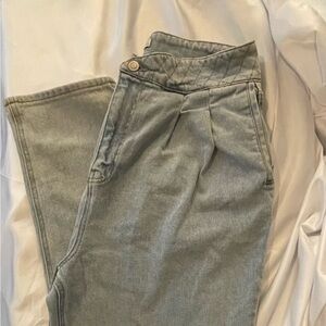 SO size 15/32w straight jeans